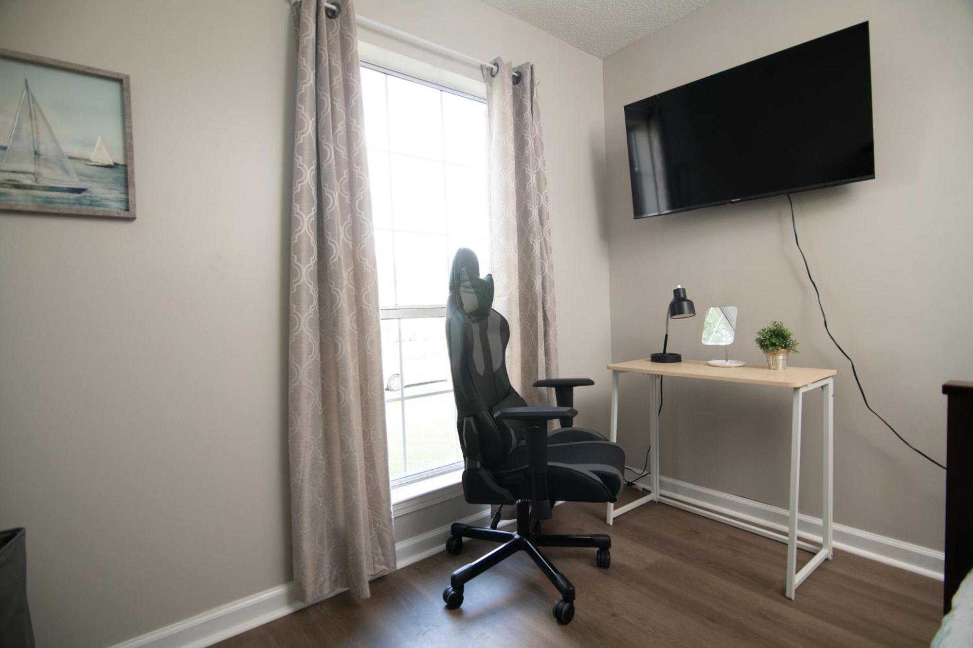 Lakefront Retreat Near Tybee With King Bed And Free Parking Casa de Férias
