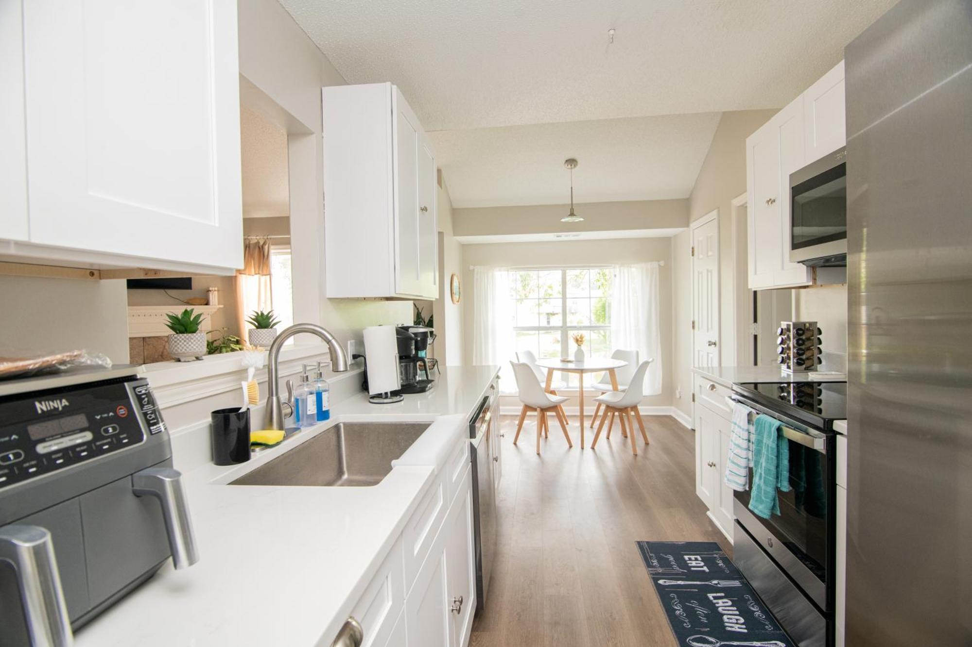 Lakefront Retreat Near Tybee With King Bed And Free Parking